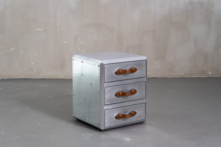Все тумбы в стиле лофт – Тумба Pilot Aluminum 3 Drawer в прихожие