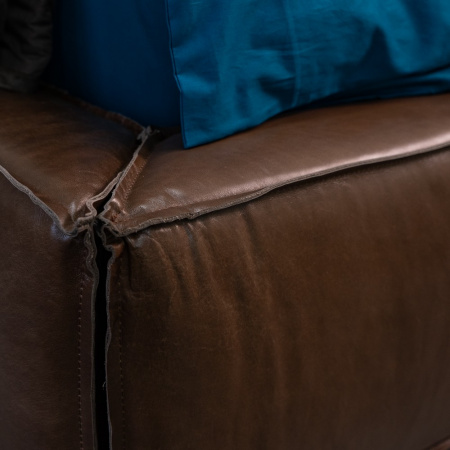 Двуспальные кровати в стиле лофт – Кровать Leather Cloud Bed