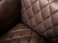 Кресло diplomat, quilted black leatherir